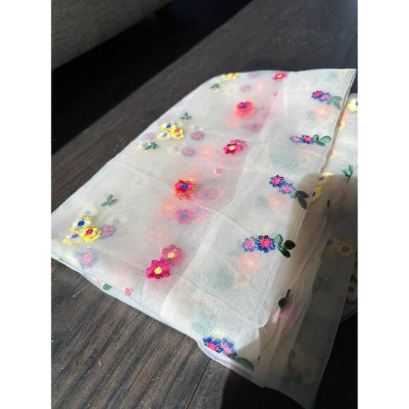 Mesh Lace Fabric Colorful Flower Embroidered - Picture 1 of 4